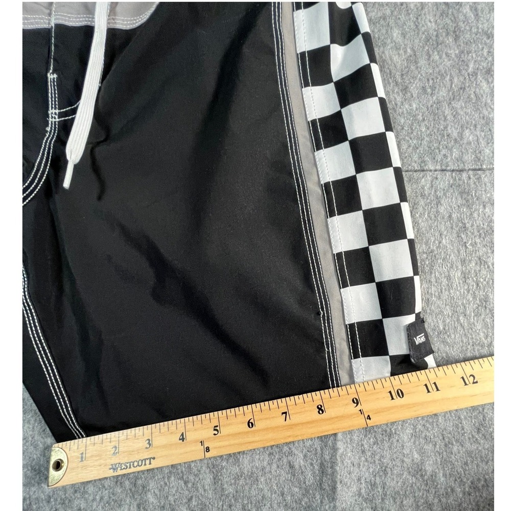 VANS Mens 32 Boardshorts Black Checkerboard Side 7" inseam - Picture 11 of 11
